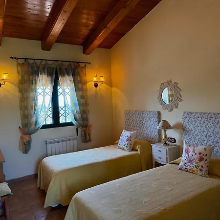 Coll Na Riu Tatil Evi *